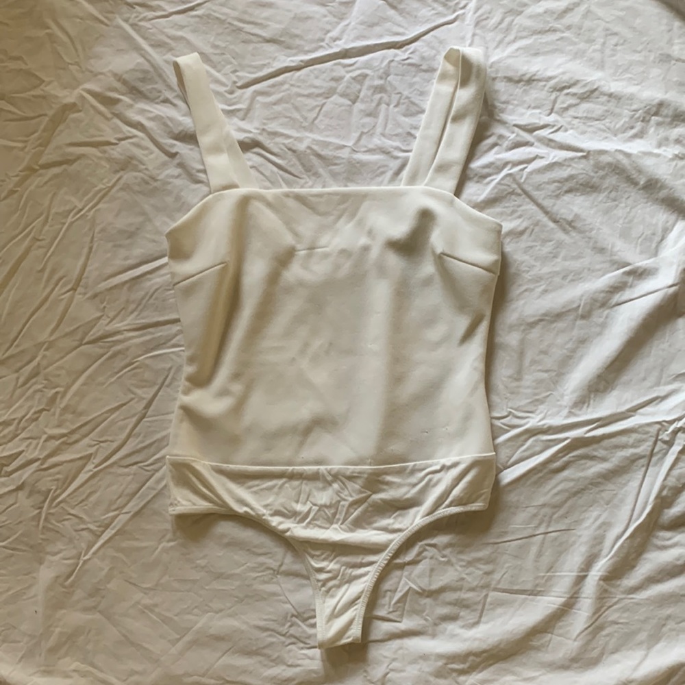 White straight neck body suit